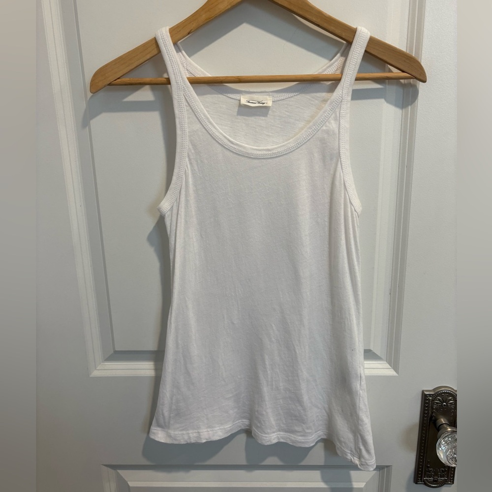 American Vintage Tank Top White Hight Neck Burnout
Size Medium White